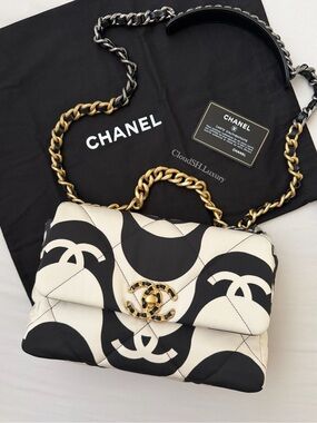 Auth Chanel 19 Wave Pattern Fabric White Black Small Flap Bag